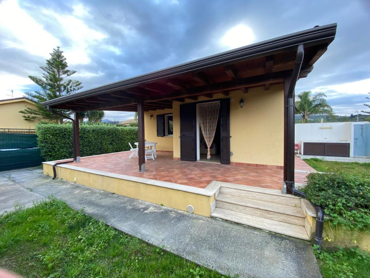 Villa Indipendente Le Coccinelle Beach Mare Piscina A 250 Mt Dal Mare Con Servizio Di Piscina A 400 Mt 12 K Da Cefalu Campofelice Di Roccella Bagian luar foto