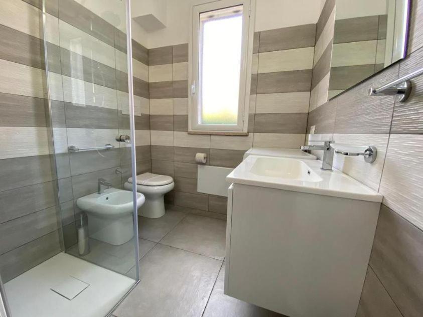 Villa Indipendente Le Coccinelle Beach Mare Piscina A 250 Mt Dal Mare Con Servizio Di Piscina A 400 Mt 12 K Da Cefalu Campofelice Di Roccella Bagian luar foto