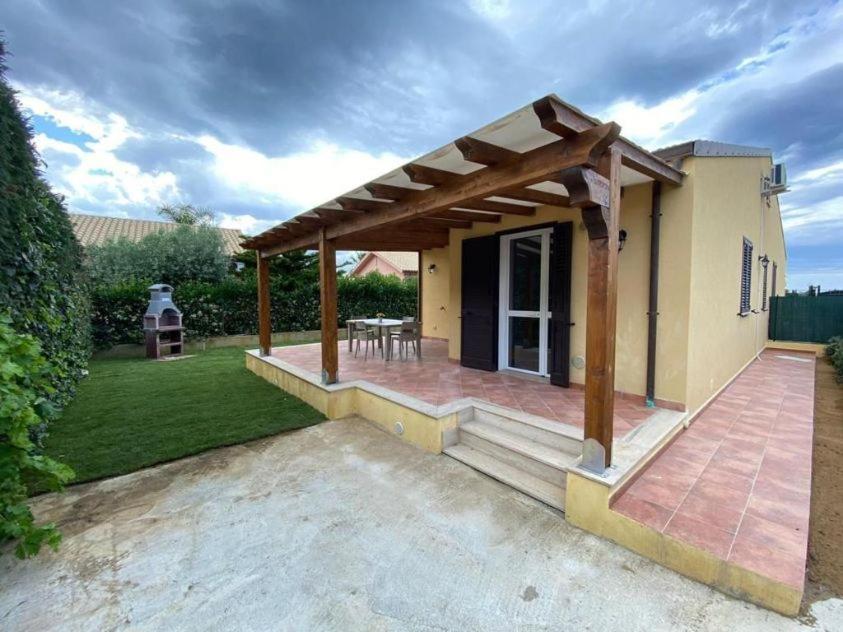 Villa Indipendente Le Coccinelle Beach Mare Piscina A 250 Mt Dal Mare Con Servizio Di Piscina A 400 Mt 12 K Da Cefalu Campofelice Di Roccella Bagian luar foto